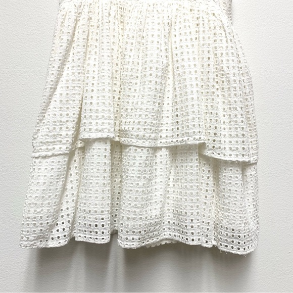 UO Katrina Eyelet Lace Tiered Babydoll Ruffle Mini Dress Size 0 White‎ Sundress - Picture 11 of 13